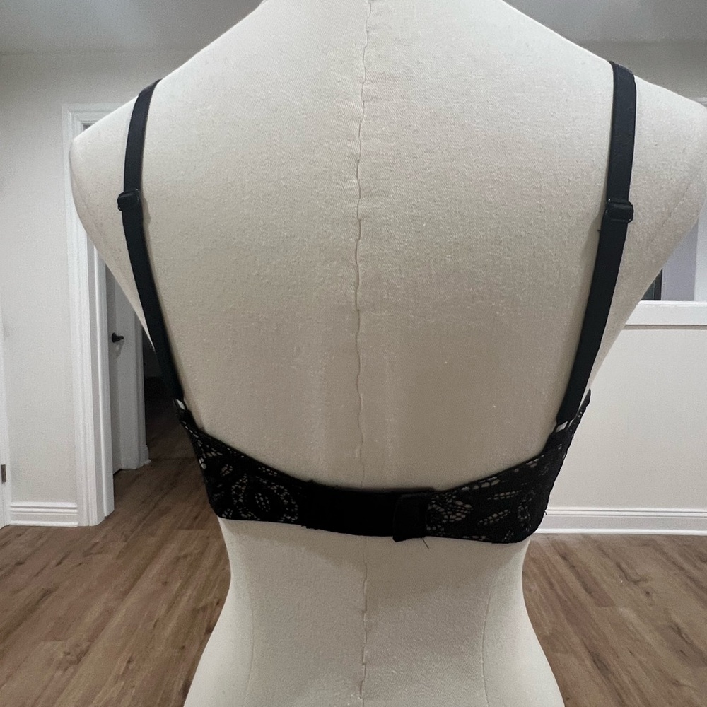 Victoria’s Secret Very Sexy Lace Bra Size 32DD - Picture 4 of 13